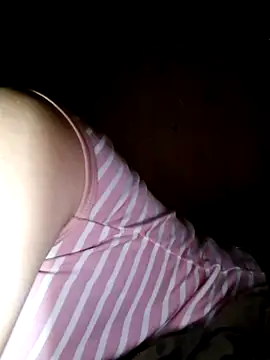 Snapshot of xuxulovezz chatting on 30, 6, 2026 xuxulovezz online show from 30, 6, 2026