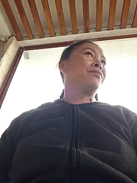 xuxulovezz online show from 16, 12, 2025