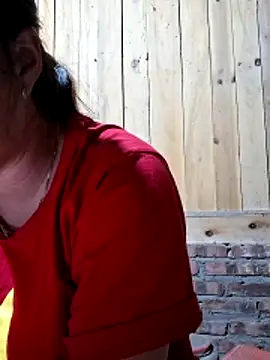 xuxulovezz online show from 17, 2, 2026