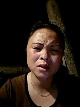 xuxulovezz online show from 27, 2, 2026