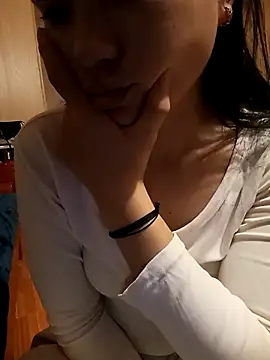 Suny babyy online show from 8, 4, 2026