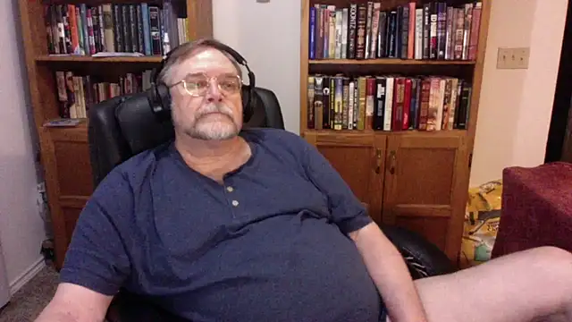 Vinyl22xh online show from 11, 3, 2026