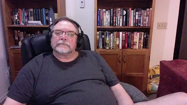 Vinyl22xh online show from 14, 3, 2026