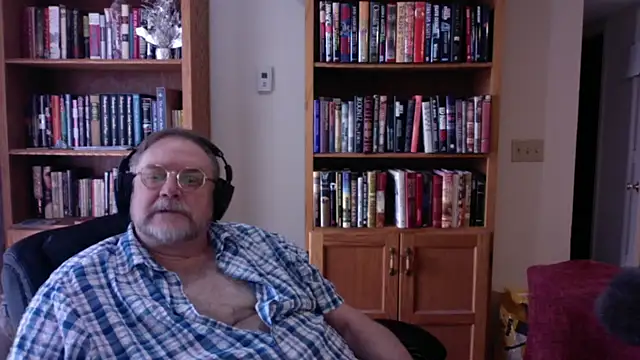 Vinyl22xh online show from 6, 3, 2026