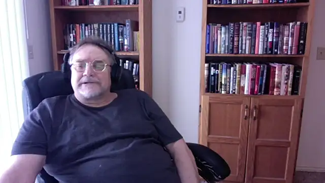 Vinyl22xh online show from 4, 4, 2026