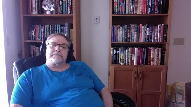 Vinyl22xh online show from 8, 4, 2026