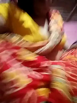 Snapshot of reya743 chatting on 4, 11, 2025 reya743 online show from 4, 11, 2025