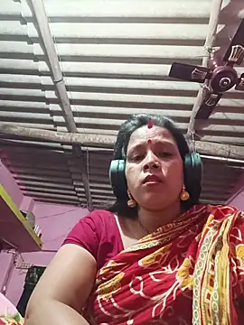 Snapshot of reya743 chatting on 5, 12, 2025 reya743 online show from 5, 12, 2025