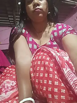 Snapshot of reya743 chatting on 5, 2, 2026 reya743 online show from 5, 2, 2026