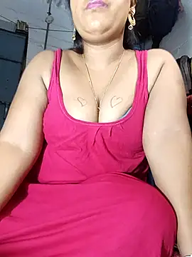 Snapshot of reya743 chatting on 18, 10, 2025 reya743 online show from 18, 10, 2025