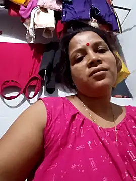 Snapshot of reya743 chatting on 17, 10, 2025 reya743 online show from 17, 10, 2025