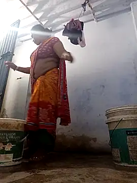 Snapshot of reya743 chatting on 15, 10, 2025 reya743 online show from 15, 10, 2025