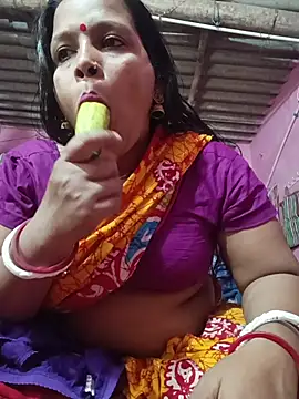 Snapshot of reya743 chatting on 10, 11, 2025 reya743 online show from 10, 11, 2025