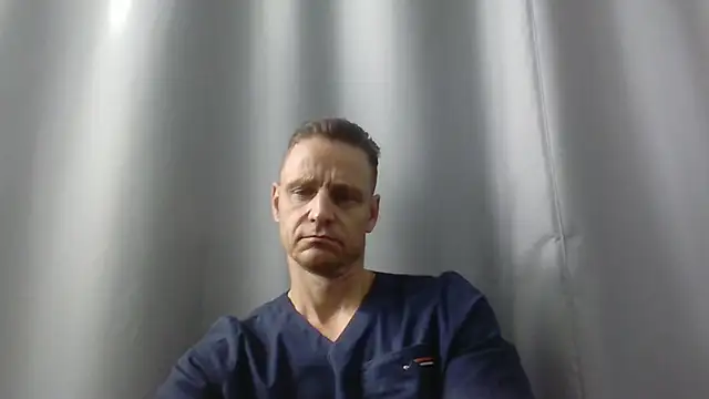 Snapshot of Freeze_Fire chatting on 6, 7, 2026 Freeze Fire online show from 6, 7, 2026