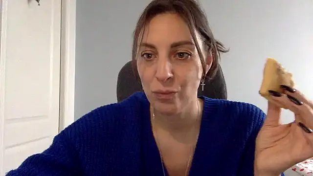 Snapshot of Myronell chatting on 14, 10, 2025 Myronell online show from 14, 10, 2025