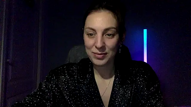 Snapshot of Myronell chatting on 18, 11, 2025 Myronell online show from 18, 11, 2025