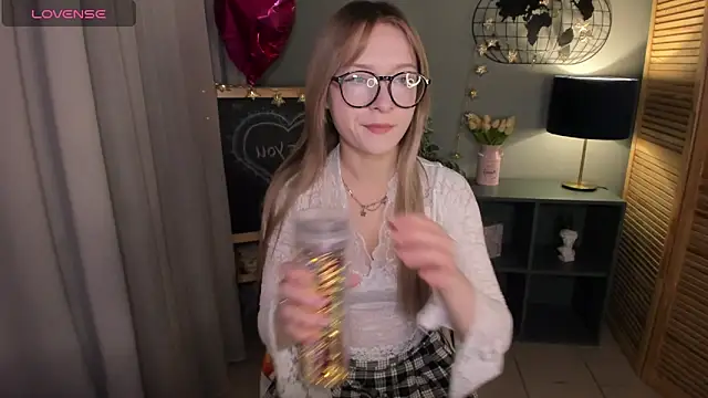 elliupp online show from 3, 10, 2025