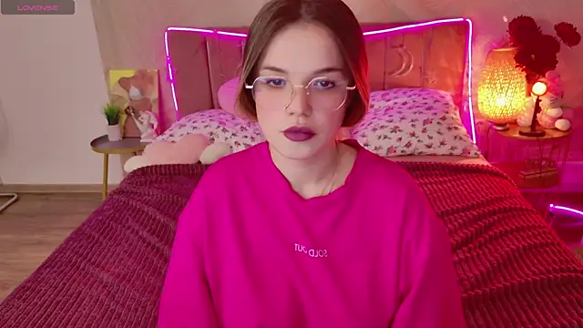 KellyHayden online show from 14, 2, 2026