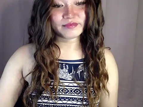 Eyes-on-me online show from 31, 10, 2025