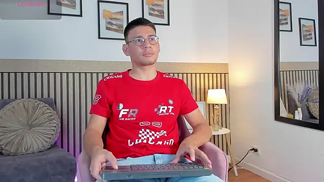 marcuswildx online show from 24, 9, 2025