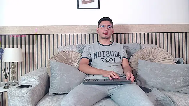 marcuswildx online show from 7, 1, 2026