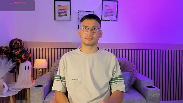 marcuswildx online show from 16, 10, 2025