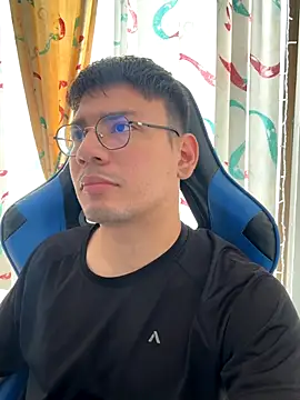 marcuswildx online show from 3, 12, 2025