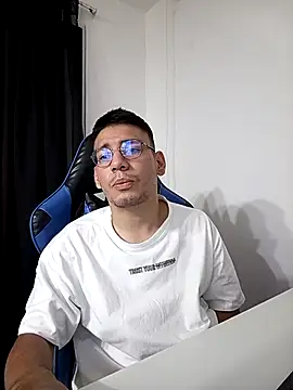 marcuswildx online show from 23, 9, 2025