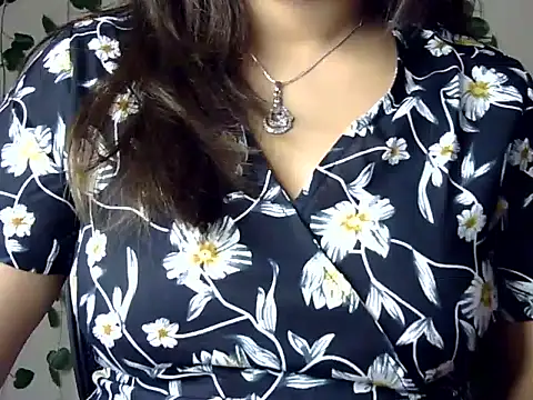 Aaliya02 online show from 16, 12, 2025