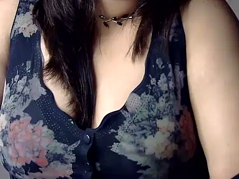 Aaliya02 online show from 15, 11, 2025