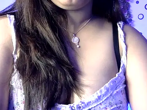Aaliya02 online show from 22, 4, 2026
