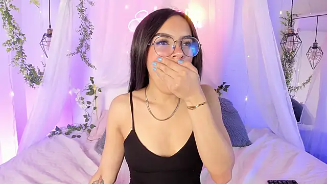 eimi rosse18 online show from 13, 3, 2026