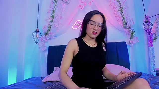 eimi rosse18 online show from 18, 1, 2026