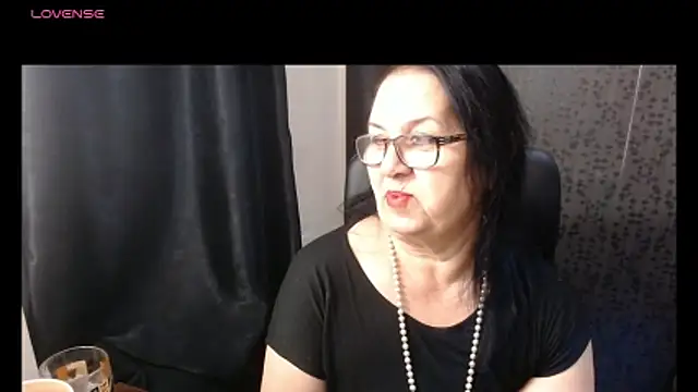 MissSanjanne online show from 17, 12, 2025