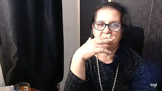 MissSanjanne online show from 9, 11, 2025