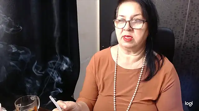 MissSanjanne online show from 17, 11, 2025