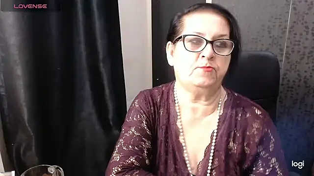 MissSanjanne online show from 4, 11, 2025