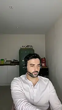 Snapshot of eauminerale chatting on 17, 6, 2026 eauminerale online show from 17, 6, 2026