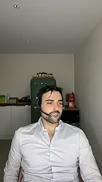 Snapshot of eauminerale chatting on 15, 6, 2026 eauminerale online show from 15, 6, 2026