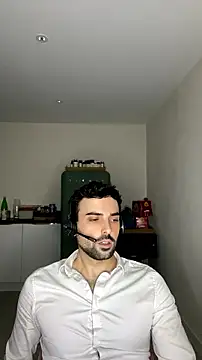 Snapshot of eauminerale chatting on 26, 6, 2026 eauminerale online show from 26, 6, 2026