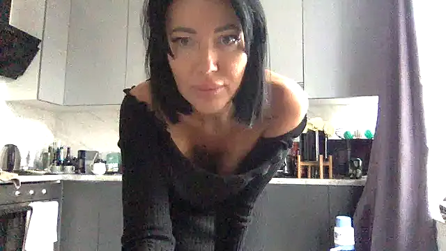 Veymoria online show from 2, 10, 2025