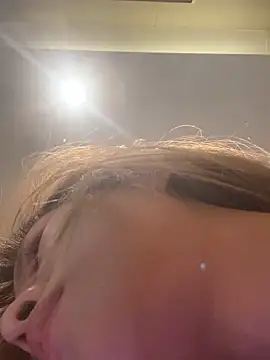 Snapshot of miumiu-66 chatting on 6, 11, 2025 miumiu-66 online show from 6, 11, 2025