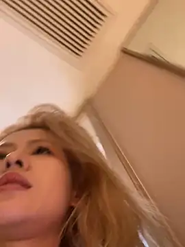 miumiu-66 online show from 21, 12, 2025