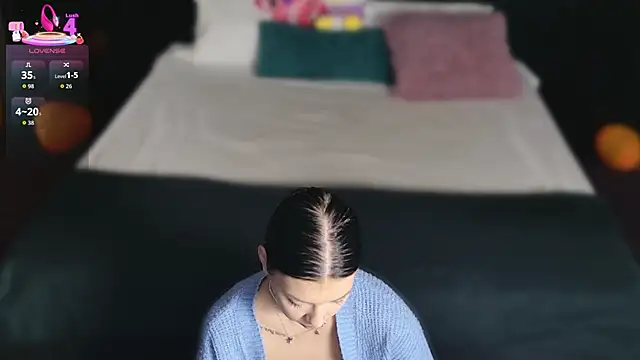 MeganSin  online show from 7, 11, 2025