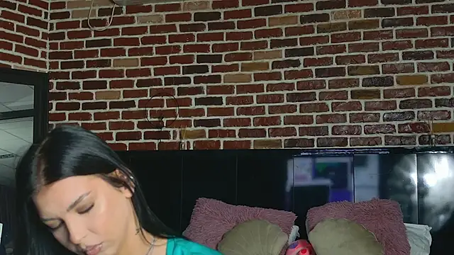 MeganSin  online show from 16, 10, 2025