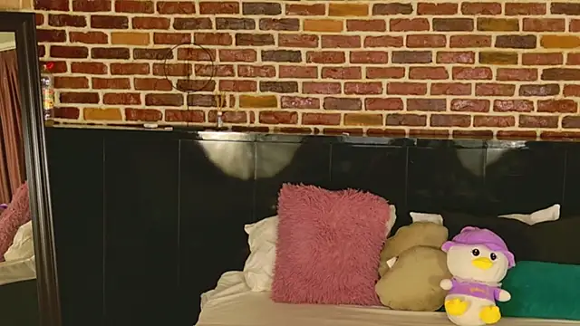 MeganSin  online show from 30, 11, 2025