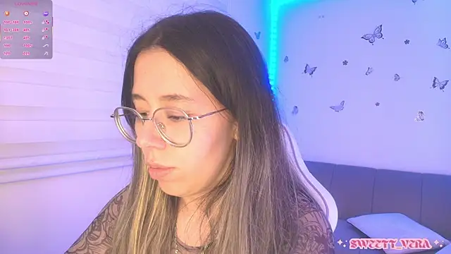 Snapshot of sweettvera chatting on 13, 7, 2026 sweettvera online show from 13, 7, 2026