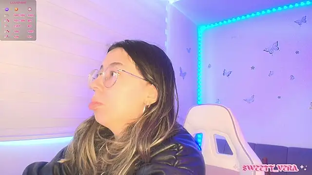 Snapshot of sweettvera chatting on 15, 6, 2026 sweettvera online show from 15, 6, 2026