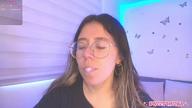 Snapshot of sweettvera chatting on 6, 7, 2026 sweettvera online show from 6, 7, 2026