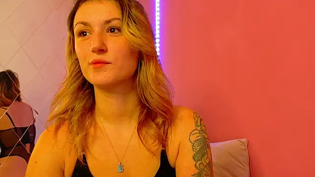 Anaayss  online show from 10, 11, 2025